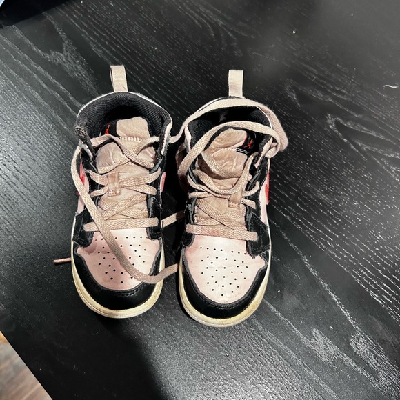 Nike Air Jordan 1 Mid Atmosphere PS Youth Size 9C - Picture 4 of 4